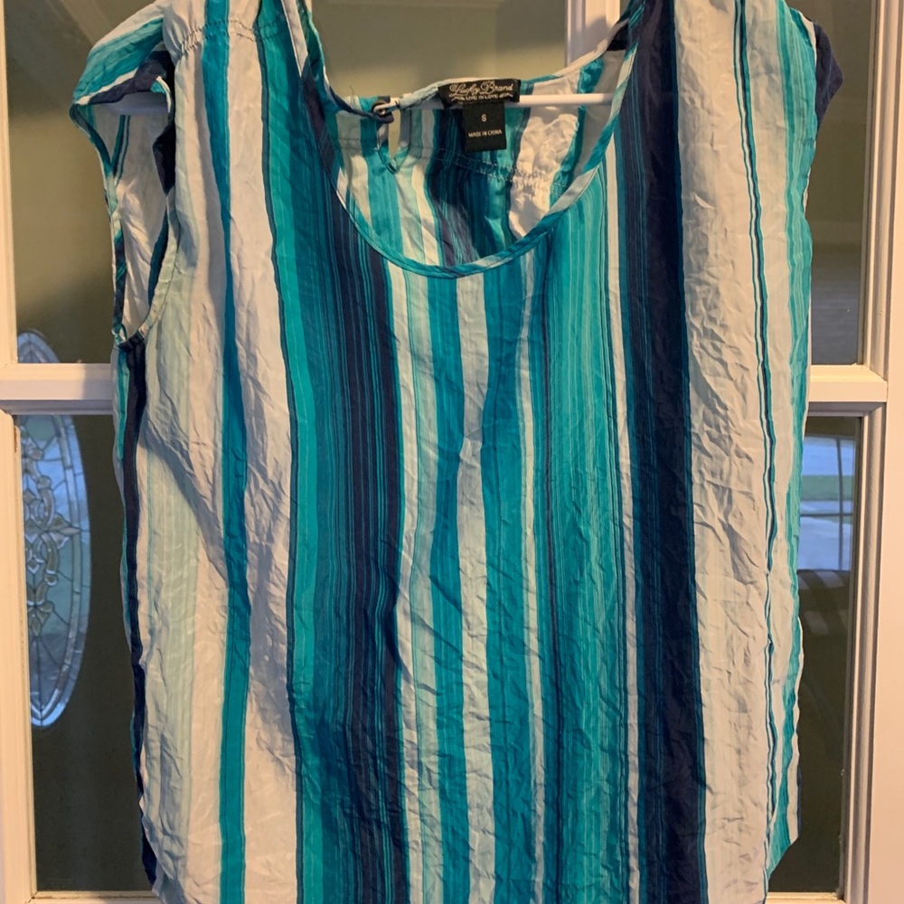 STUNNING silky top